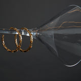 RIBBON MIDDLE HOOPS