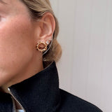 PETITE TWIST HOOPS